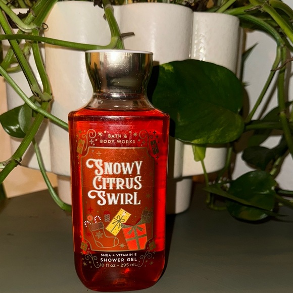 Bath & Body Works Other - Bath & Body Works Snowy Citrus Swirl Shower Gel